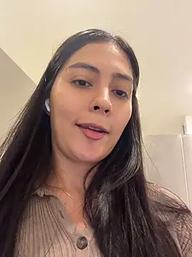 Sophie__Foxxx live sex cam