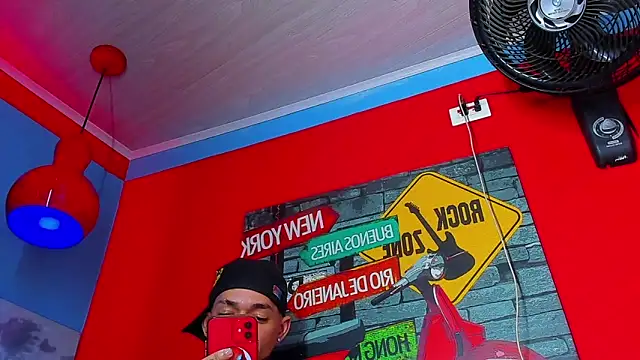 Daniel_huge22 webcam