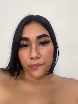 Webcam Model (Mia__Starxxx)  is live.Free join now!