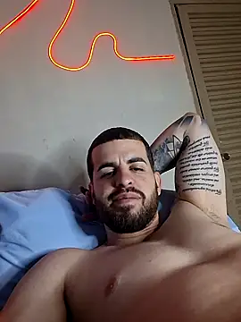 Cubanotatuado webcam