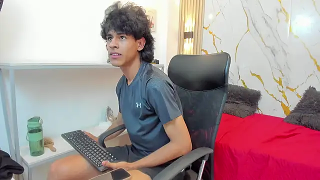 Zayn_Fox32 webcam
