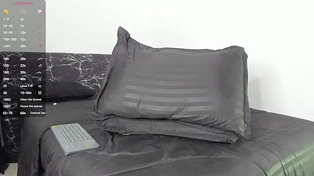 jhoansex_1 Live Webcam on Stripchat