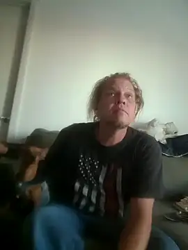 yourMasterisBored webcam