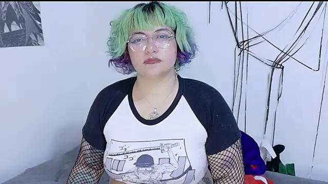 XxGreenGoodxX webcam