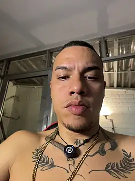 AlphaMasterXxx webcam