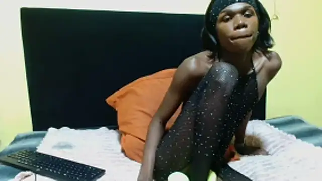 WildHornyTiger18 webcam