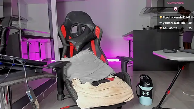 TROYWESLY-