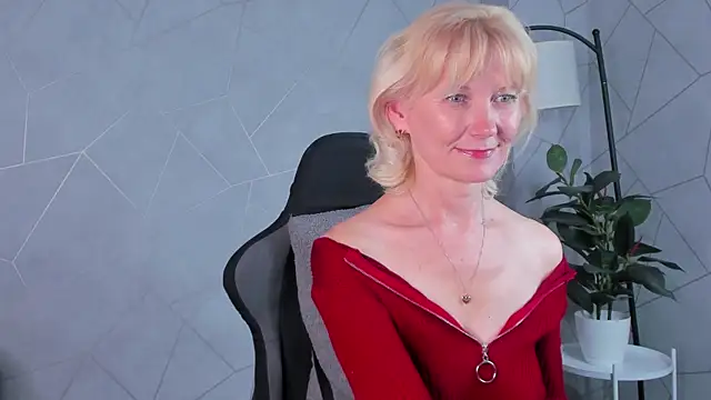 Julie_Lucas webcam