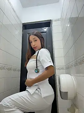 MiaCamille_ webcam