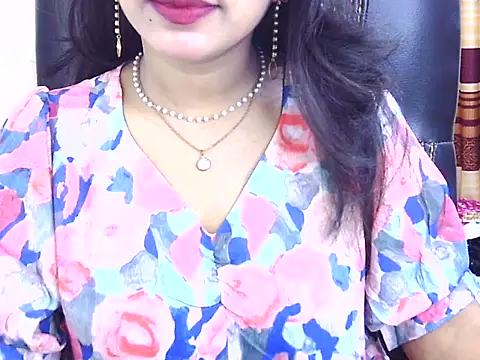Noor_Zarin webcam