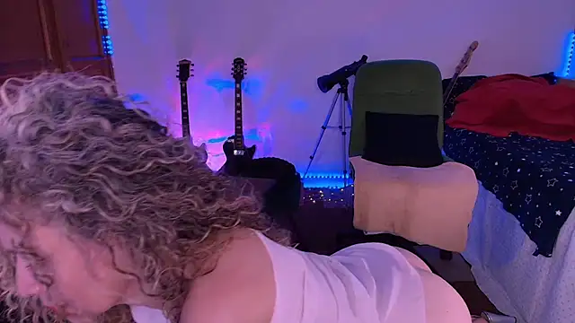 Giantonelawow webcam