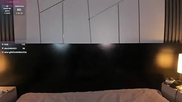 leahluna webcam