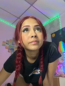 victoria_gloow webcam