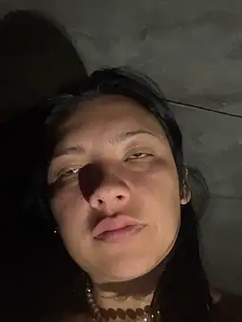 sarita_hos webcam