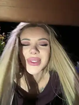 AlyssaFoxx_