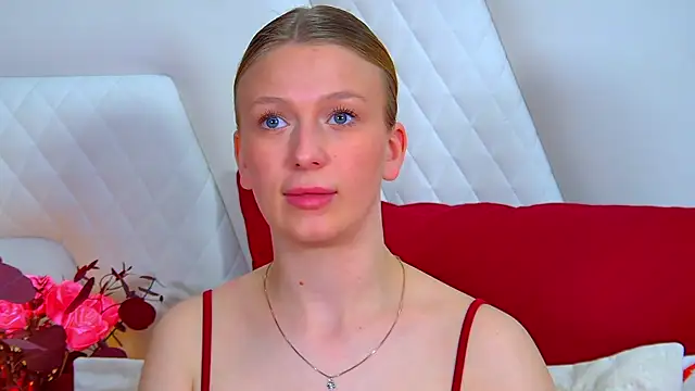 BeatriceBinoche webcam