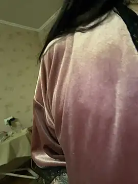 Naughtbaby_2025 webcam