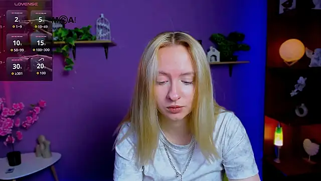 mila_glow1 webcam