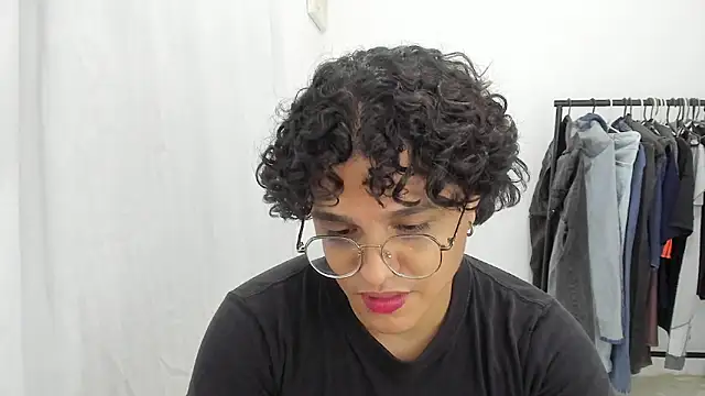 Diane_exotic webcam