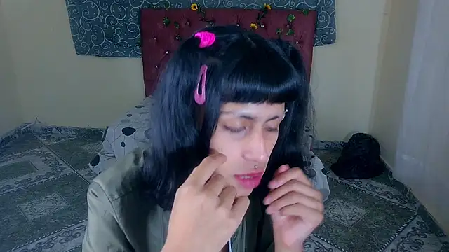 モデル: Mostrona_hairy