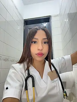 MiaCamille_ webcam