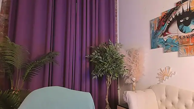 LauraCoy webcam