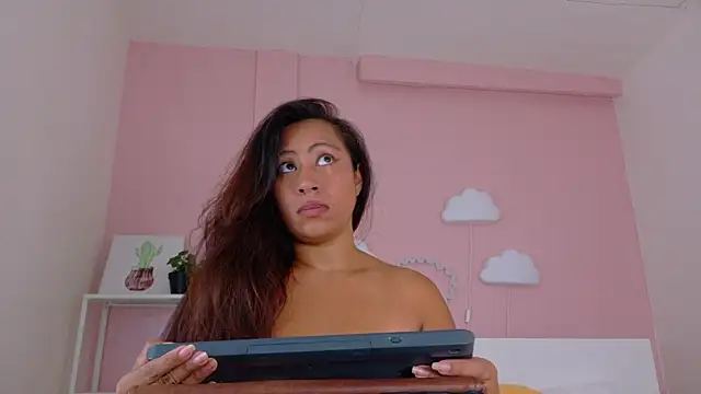 SeleneGibson__ webcam