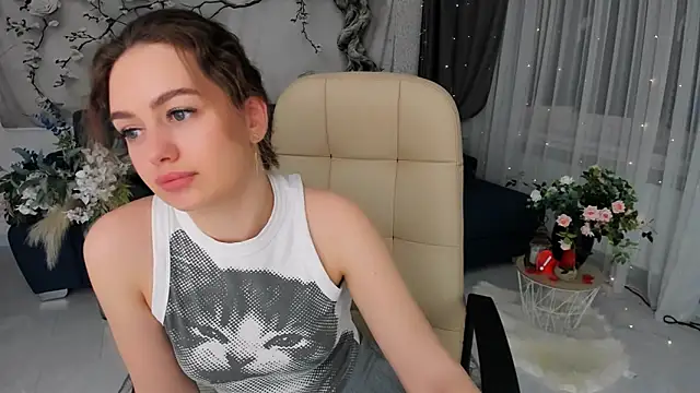 MiracleCurly webcam