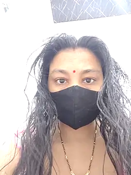 Webcam Model (Saishaa)  is live.Free join now!