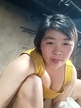 quynhkoolbae webcam