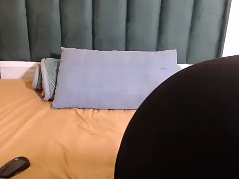 Heaven_Squirter webcam