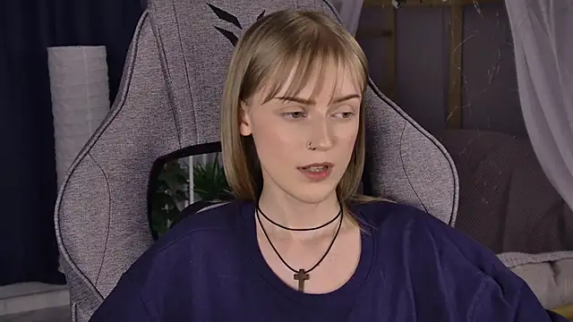 KiraMontoya webcam