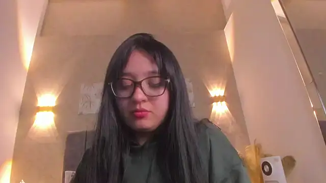 Lunaa_bellaa webcam