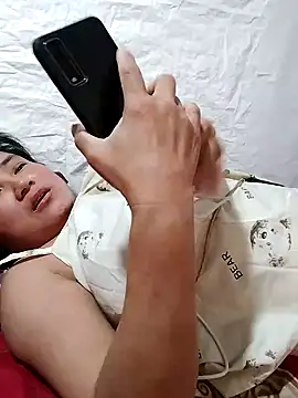 BigAss-69 webcam