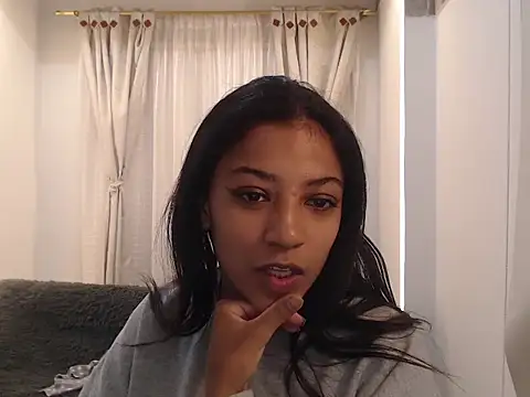 scarleet_miaa - Scarleet_miaa's free webcam - UK Sex Cams