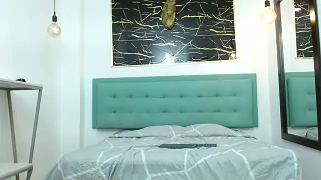 Yuri_Queen webcam