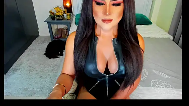 MissTyraxx webcam