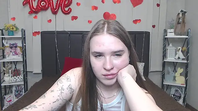 LauraHlot webcam