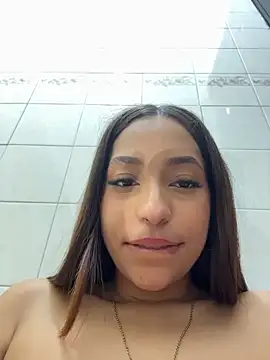 MiaCamille_ webcam