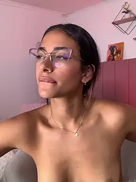 Webcam Model (elegant__rouse)  is live.Free join now!