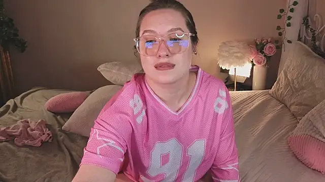 saint_trisha webcam