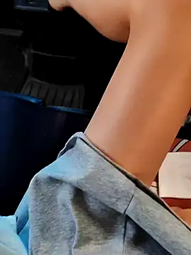 shaoshao-7758 webcam