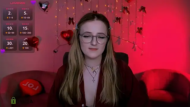 luna_berryy webcam