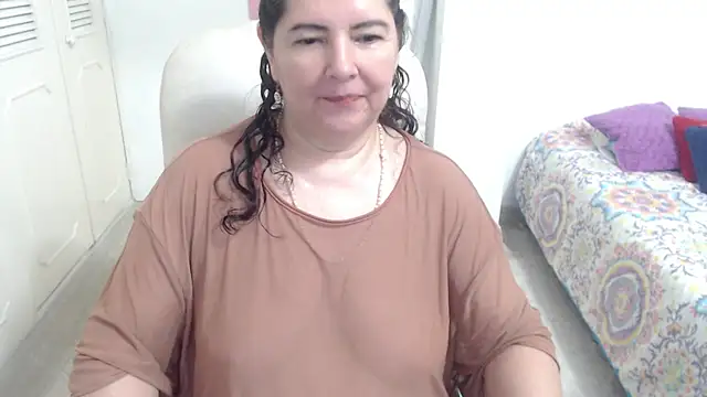 leonela_69 webcam