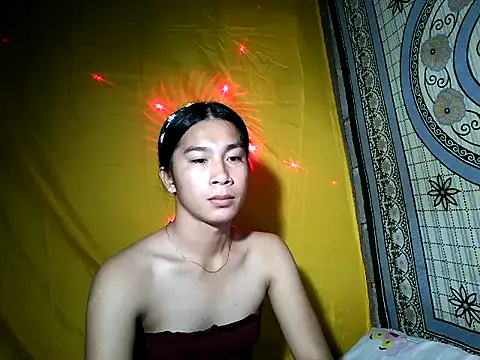 Asian_PrettyAle webcam