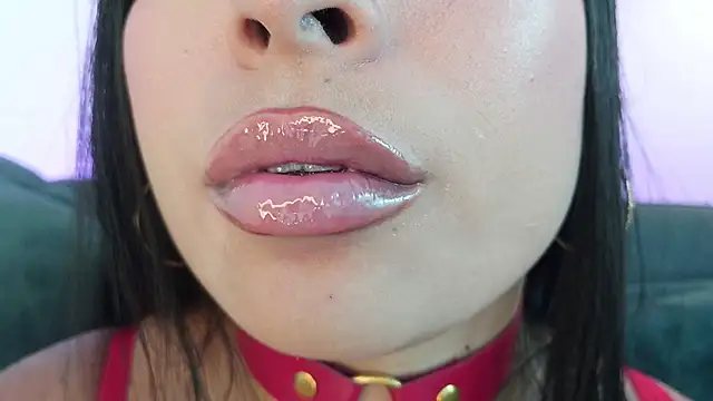mia_roux1 webcam
