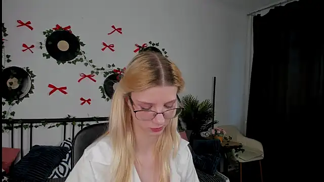 M1aForever webcam