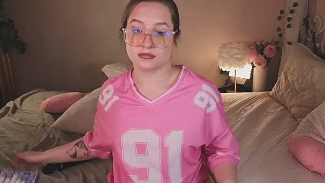 saint_trisha webcam