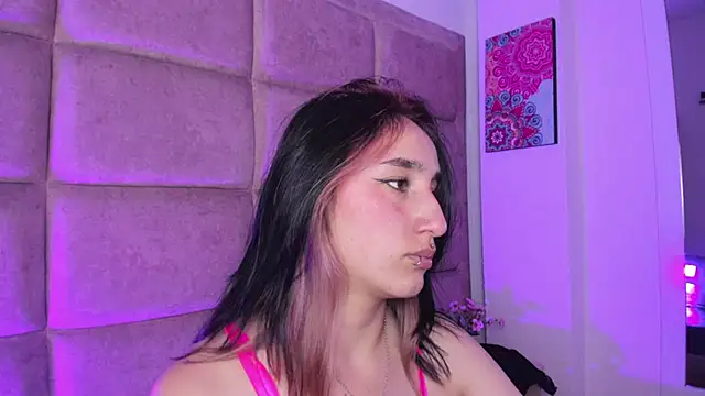 CharlotteStuart webcam