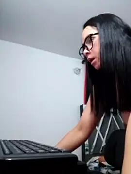 paula_lopez__ webcam